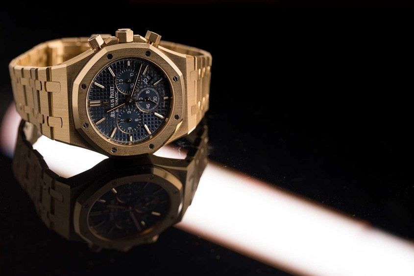 Audemars-piguet-royal-oak-chronograph-yellow-gold-6-845x564